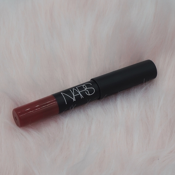 NARS Cruella Mini Velvet Matte Lip Pencil - Picture 3 of 5